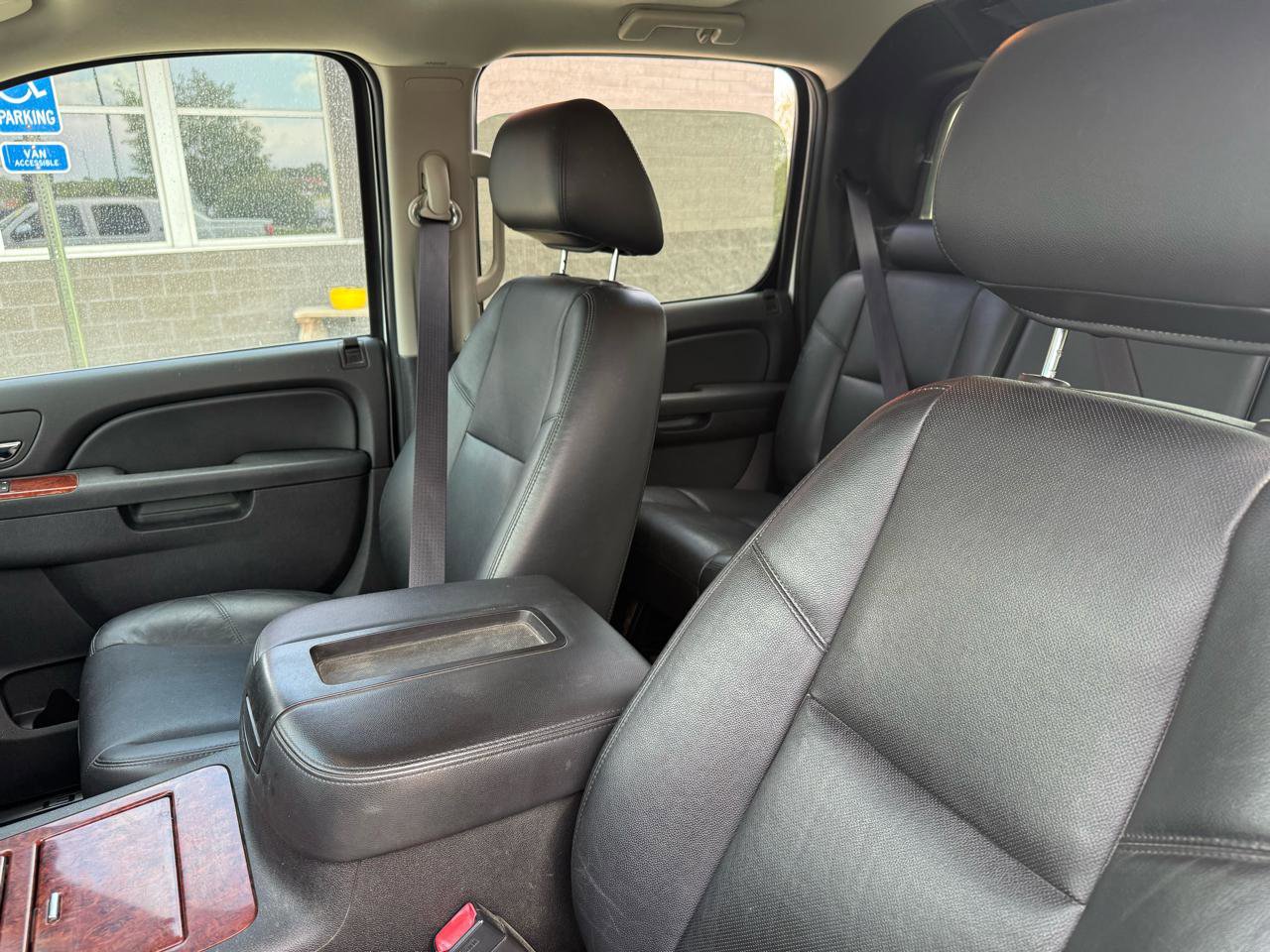 Used 2013 Chevrolet Avalanche LTZ AWD/4WD image 12