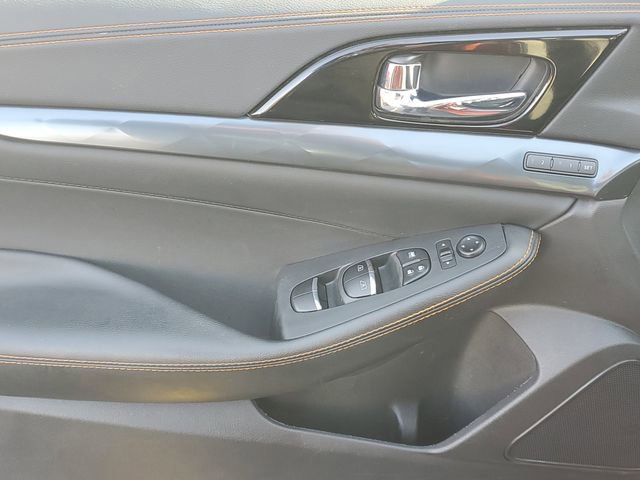 Used 2022 Nissan Maxima SR image 14