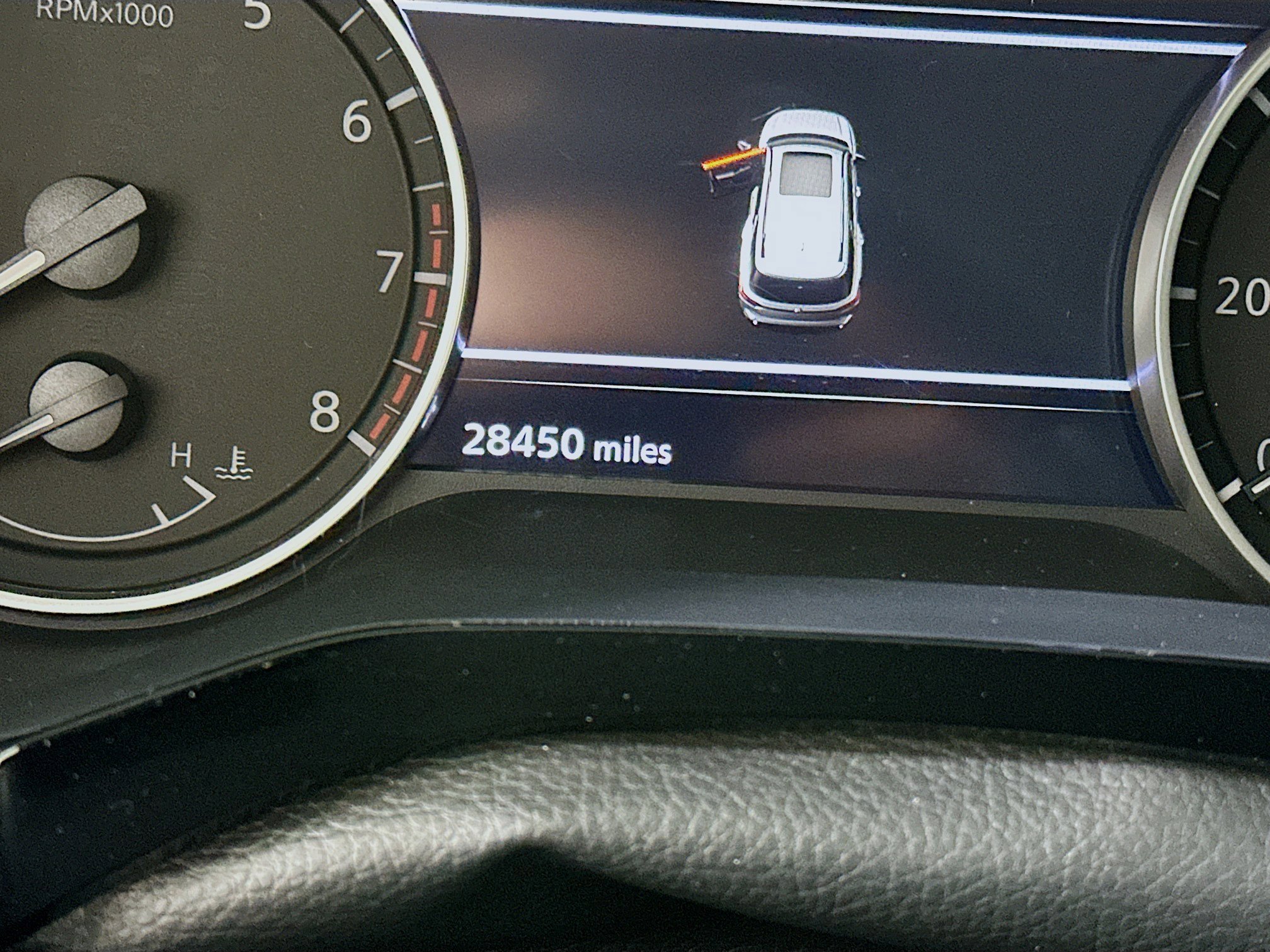 Used 2023 Nissan Pathfinder SL w/ Black Appearance Package image 19