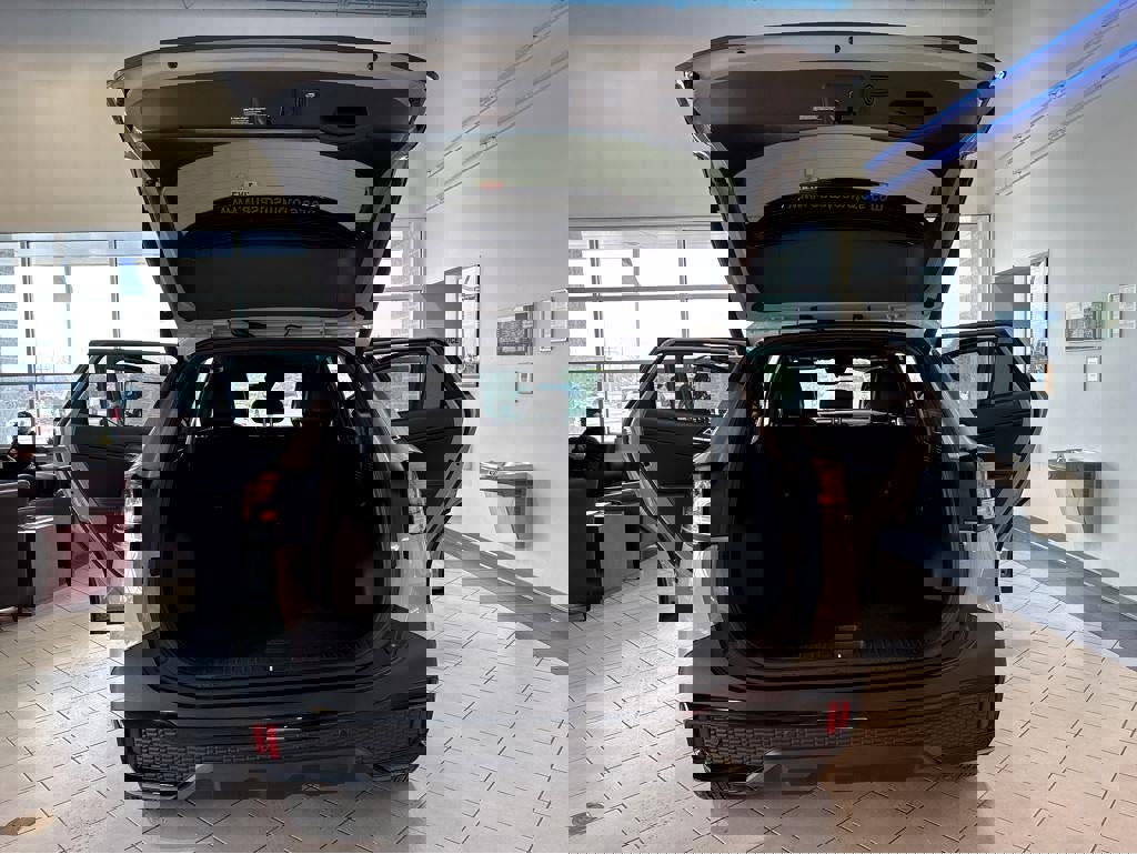 Used 2025 Kia Sportage X-Line w/ Premium Package image 11