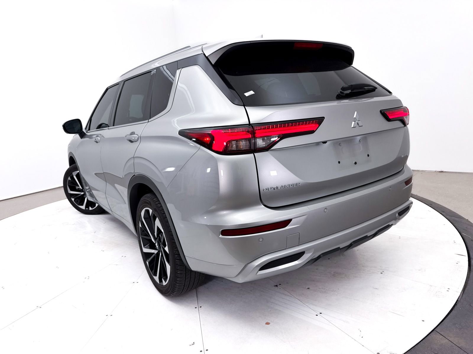 Used 2022 Mitsubishi Outlander SEL FWD image 8