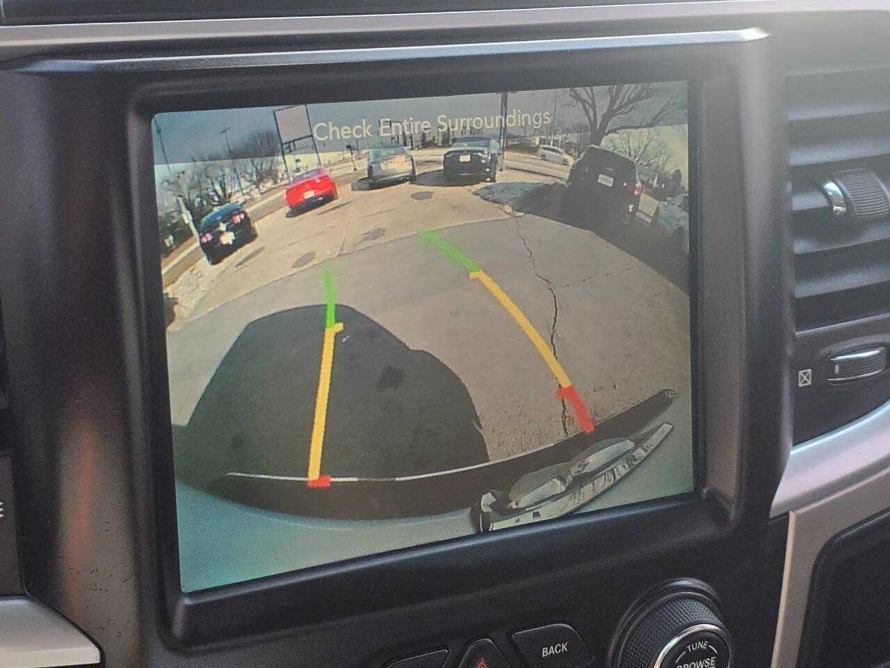 Used 2016 RAM 1500 Classic SLT w/ SLT Plus D￩cor Group image 22