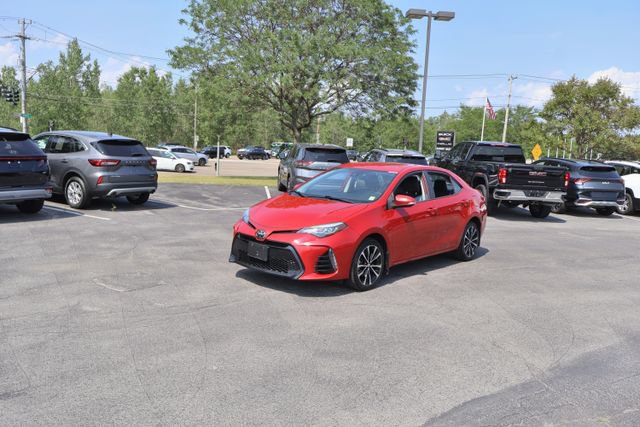 Used 2018 Toyota Corolla SE FWD image 3