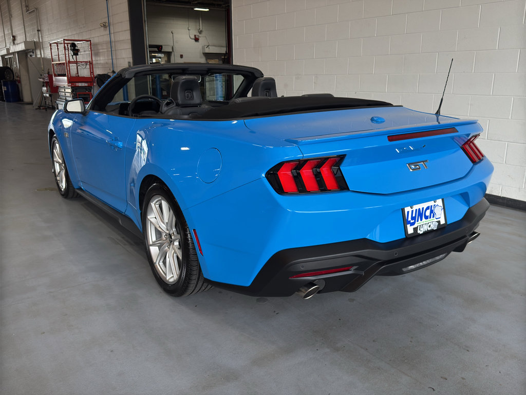 Used 2025 Ford Mustang GT Premium RWD image 3