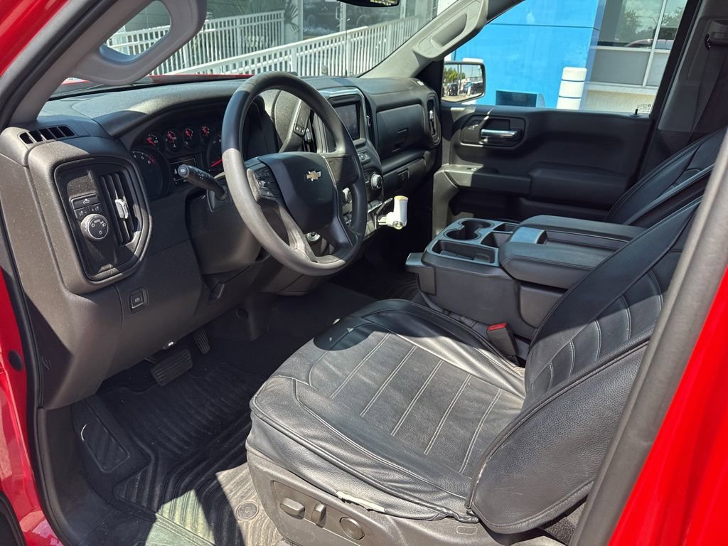 Used 2023 Chevrolet Silverado 1500 Custom w/ LPO, Dark Essentials Package RWD image 11