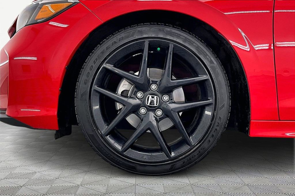 Used 2025 Honda Civic Sport image 9