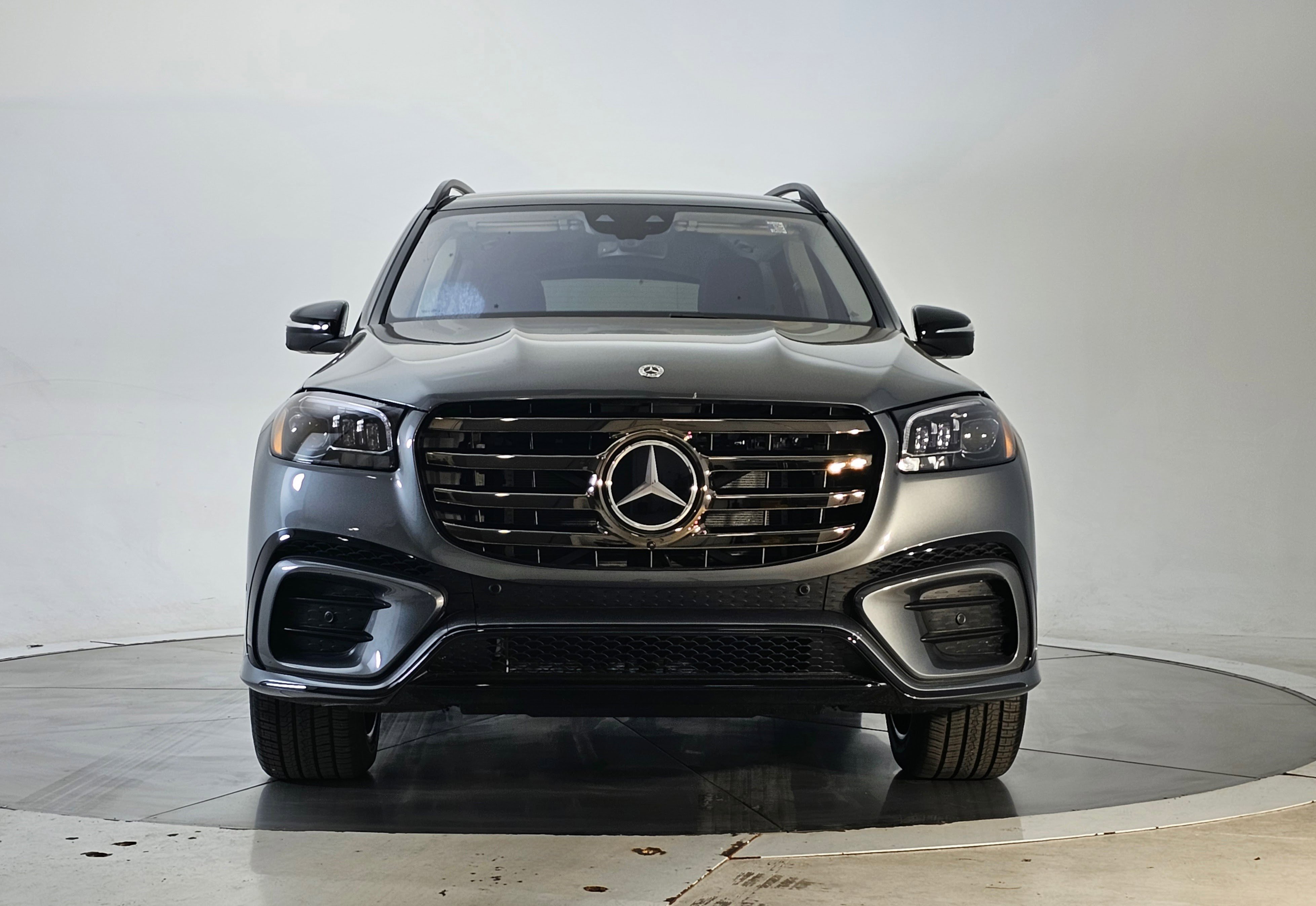 New 2026 Mercedes-Benz GLS 450 4MATIC image 4