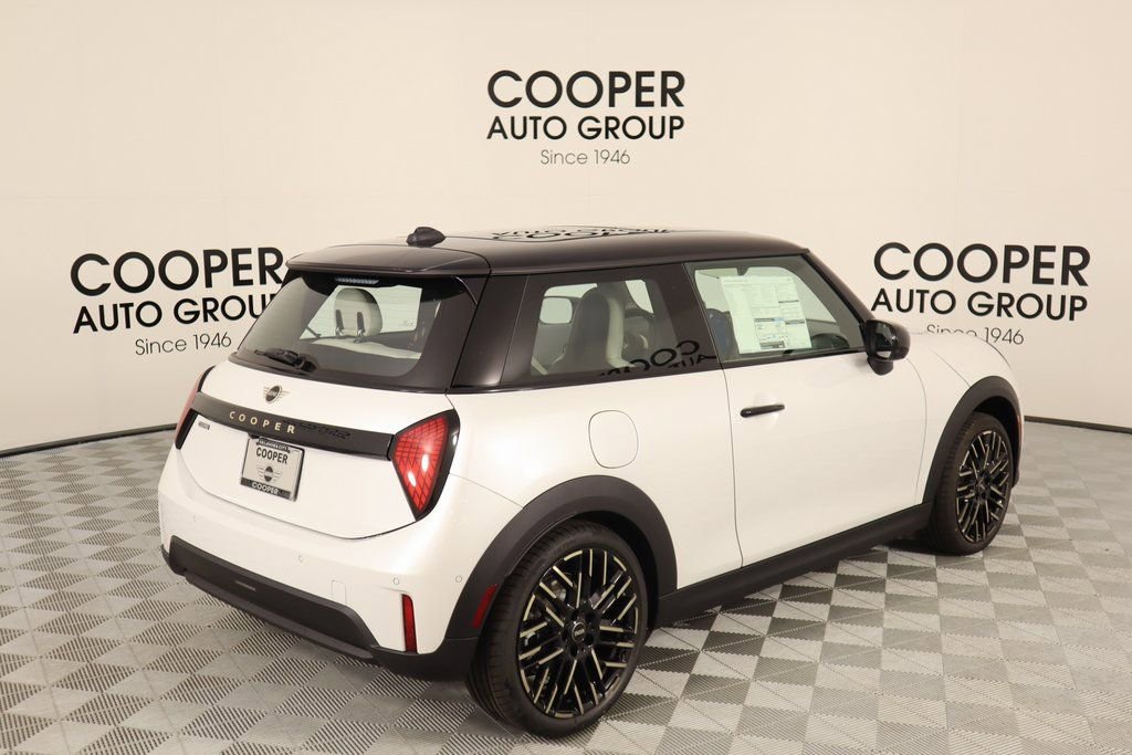 New 2025 MINI Cooper 2-Door Hardtop image 21