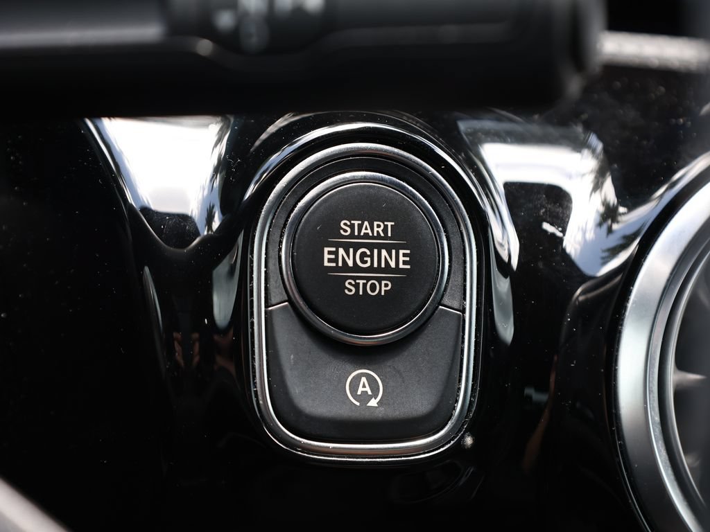 Used 2024 Mercedes-Benz CLA 250 image 28