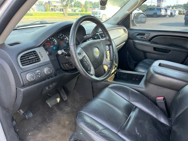 Used 2011 Chevrolet Avalanche LT AWD/4WD image 6