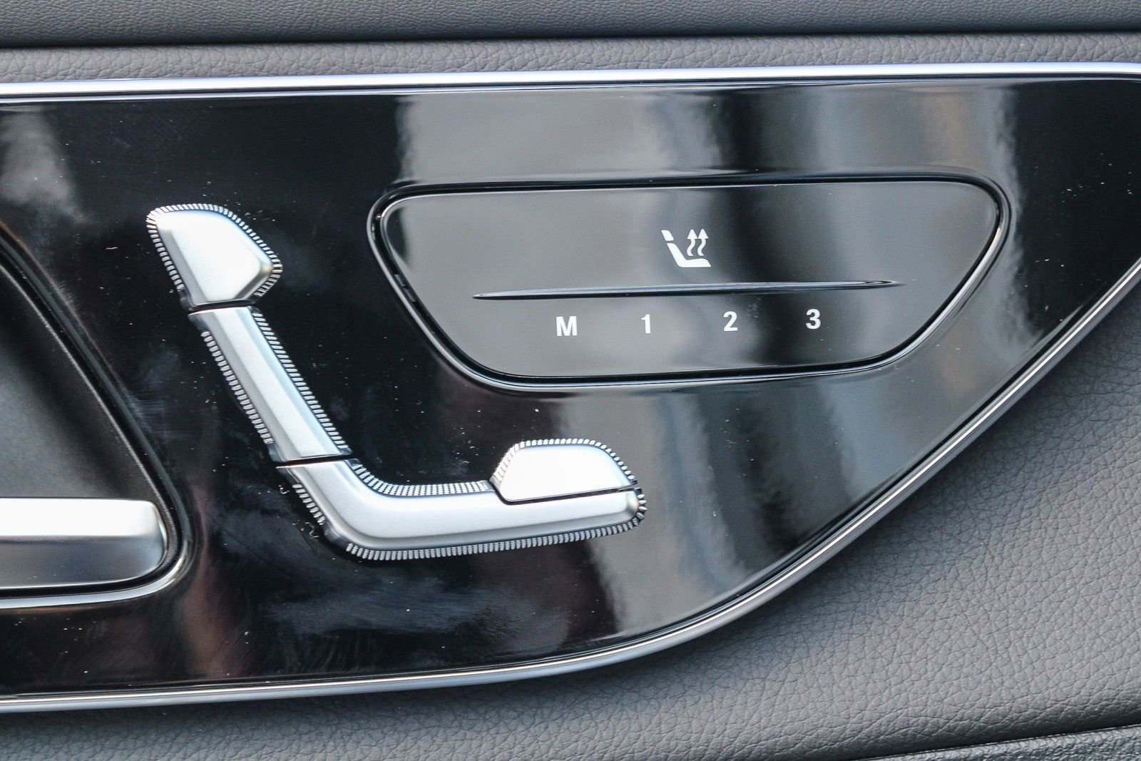 New 2026 Mercedes-Benz GLC 43 AMG 4MATIC image 20