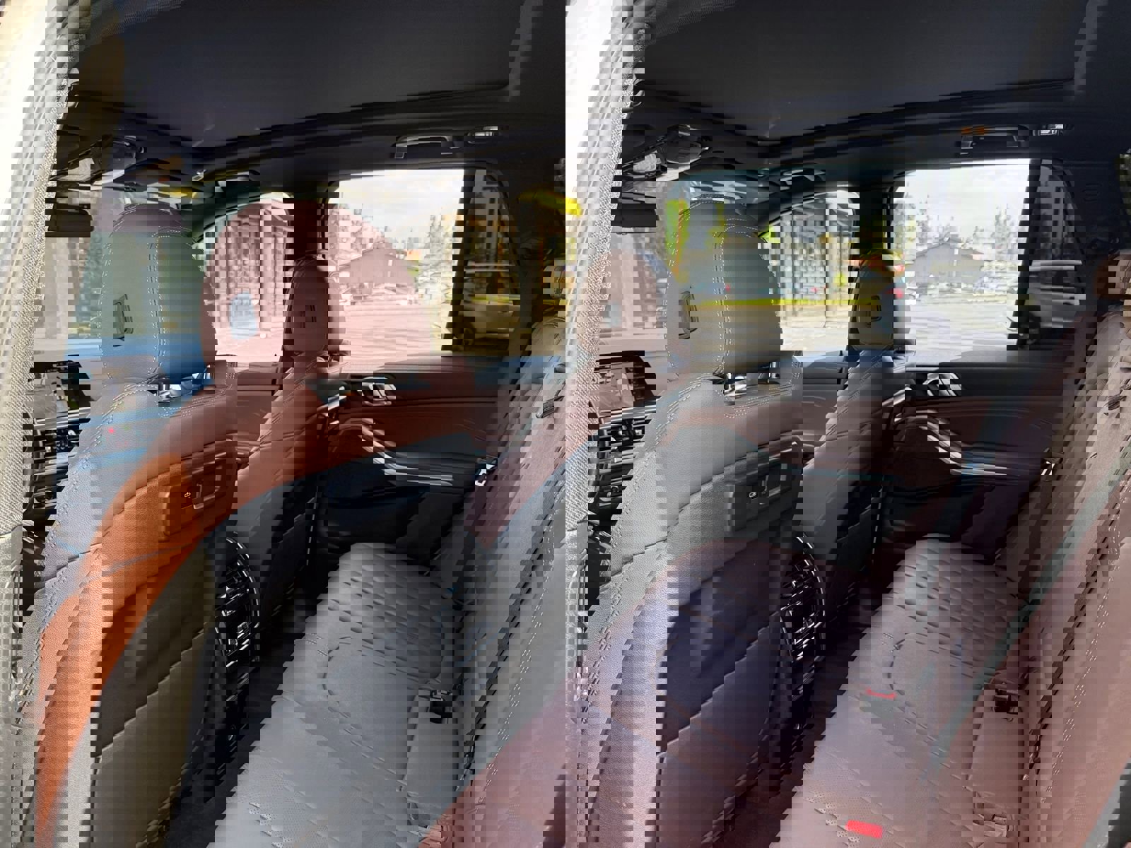 Used 2022 BMW X5 sDrive40i w/ Premium Package image 17