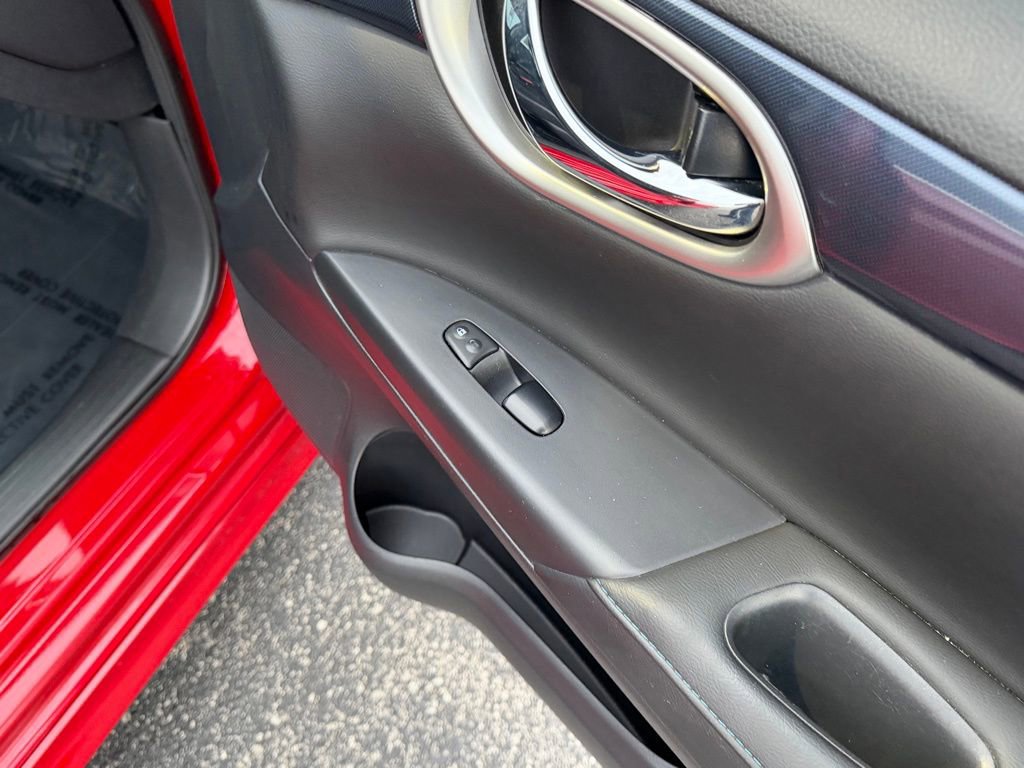 Used 2019 Nissan Sentra SR w/ Premium Package (SR) image 27