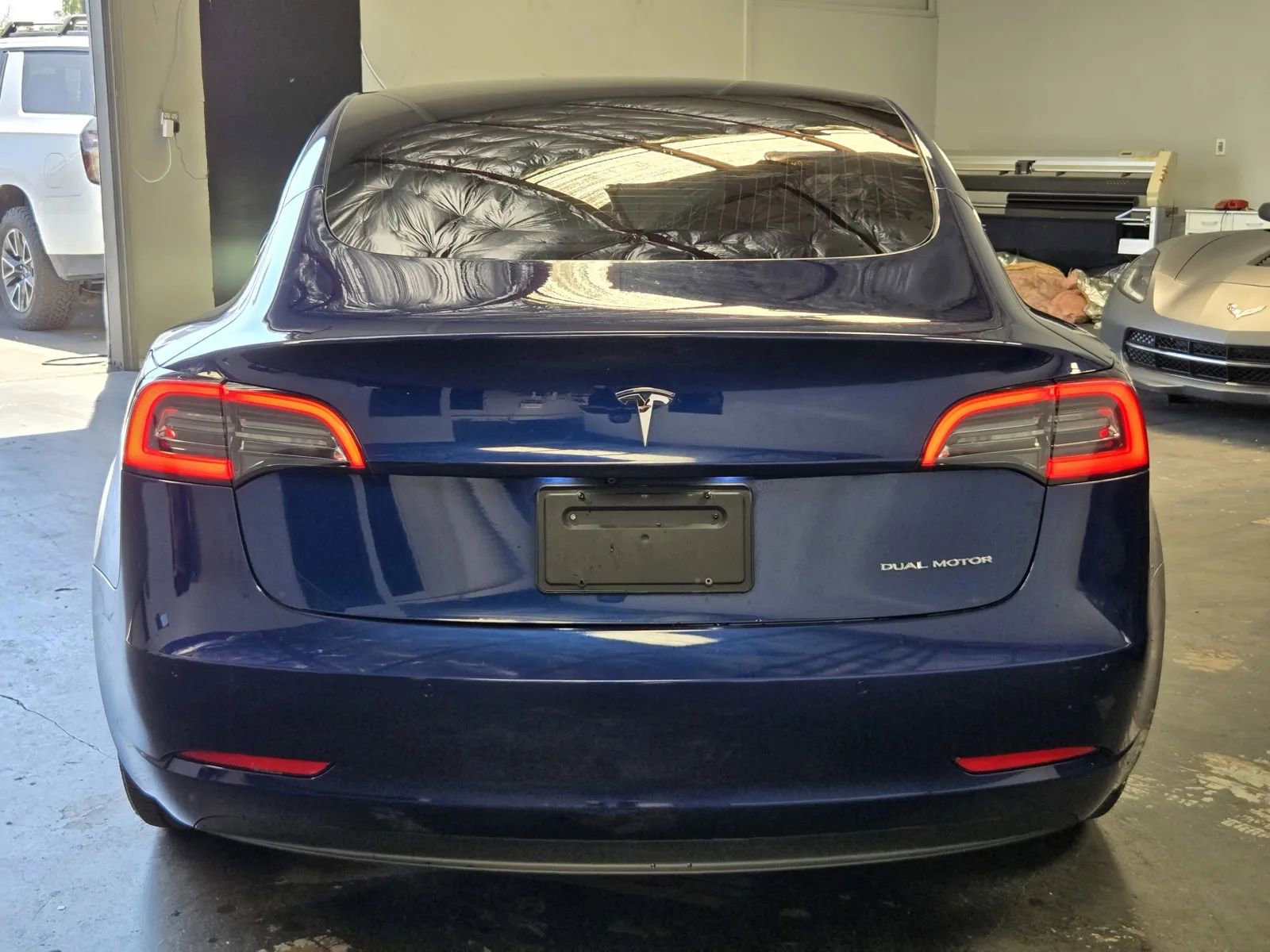 Used 2020 Tesla Model 3 Long Range AWD/4WD image 3