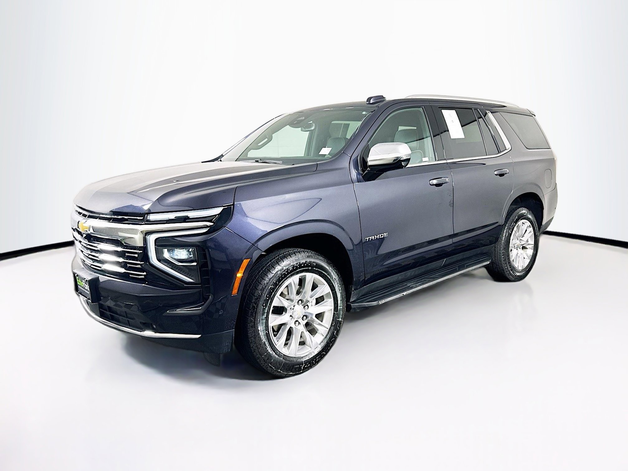 Used 2025 Chevrolet Tahoe Premier image 3