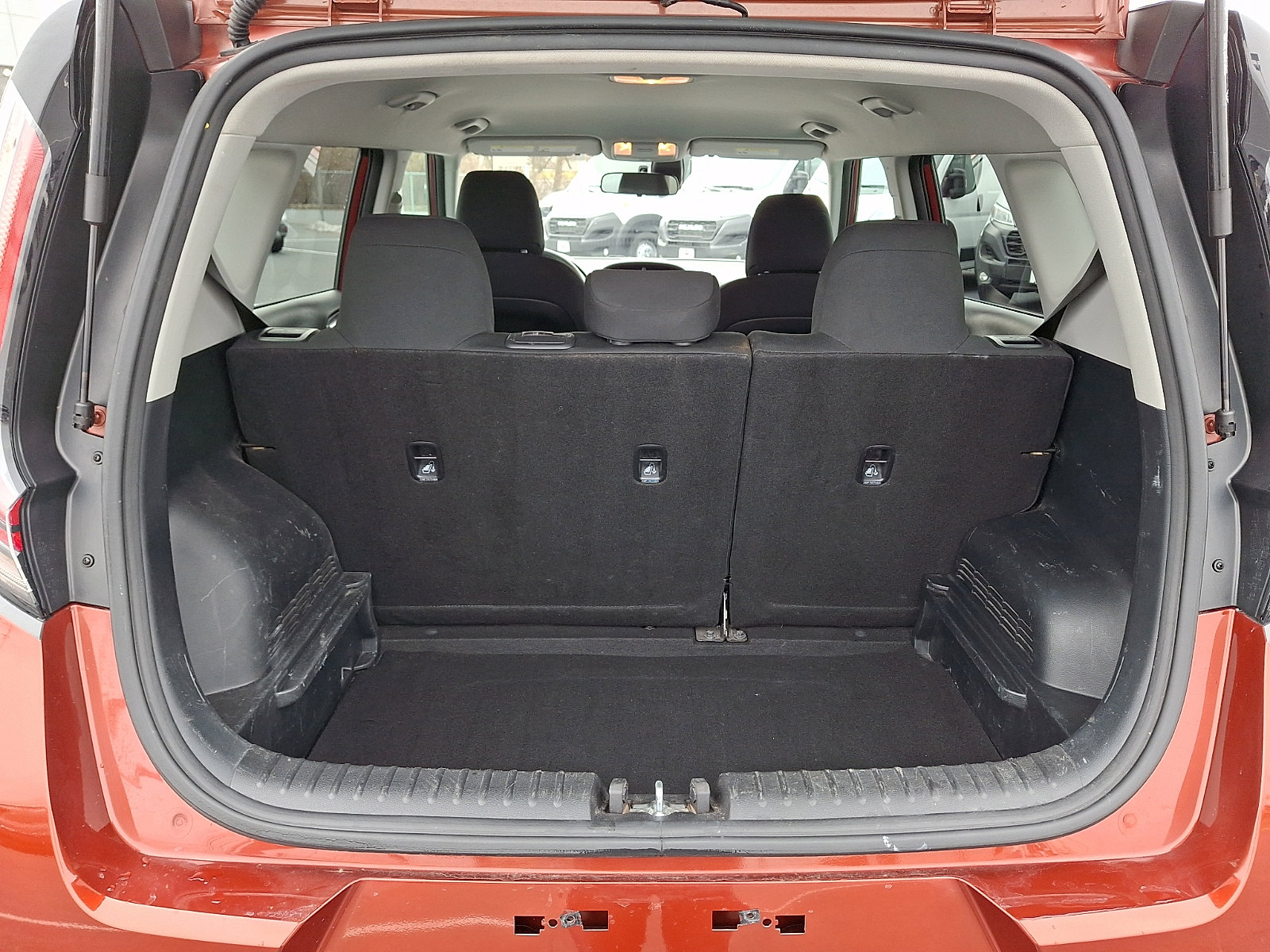 Used 2023 Kia Soul LX image 30