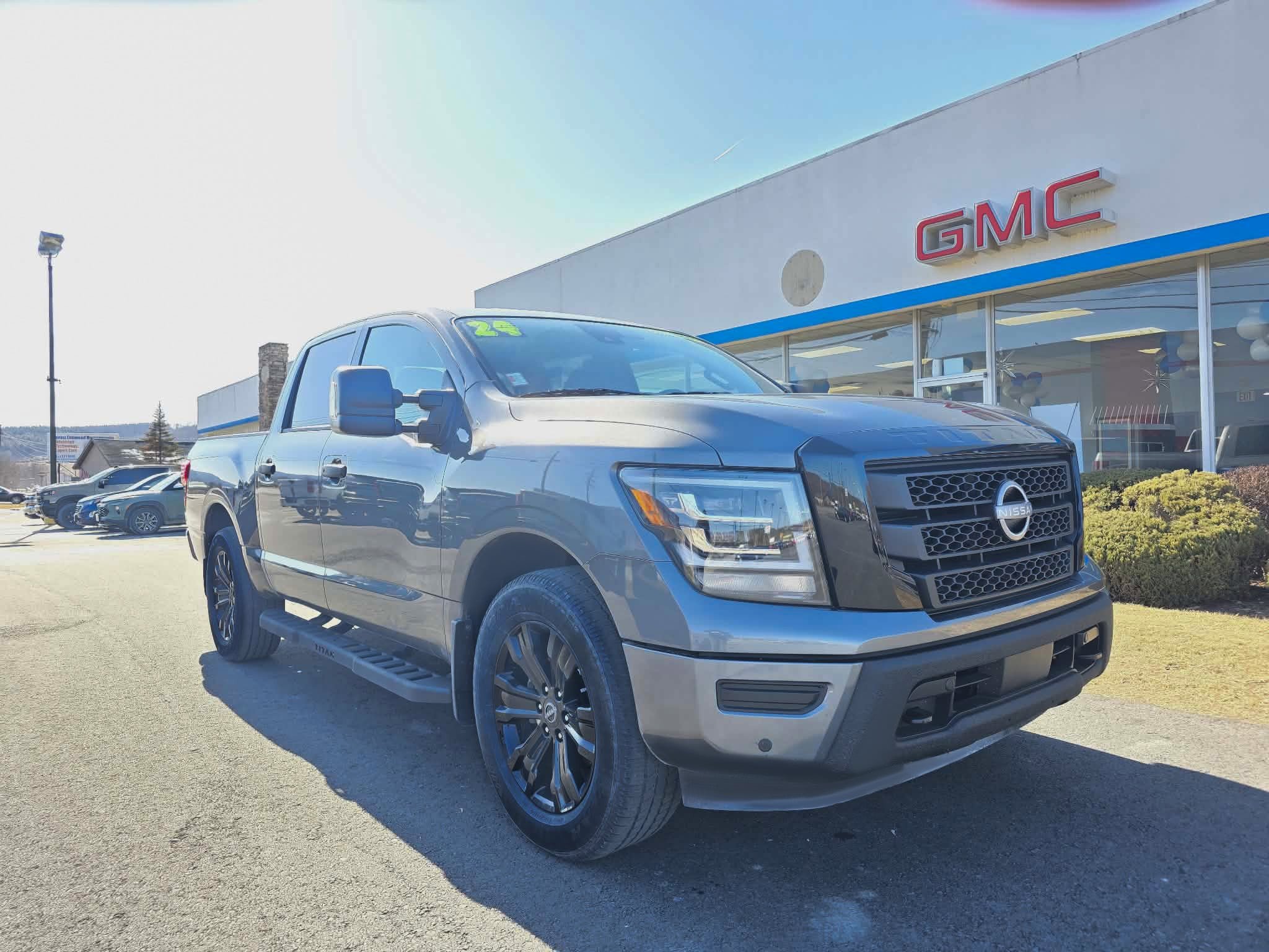 Used 2024 Nissan Titan SV w/ SV Convenience Package video 1