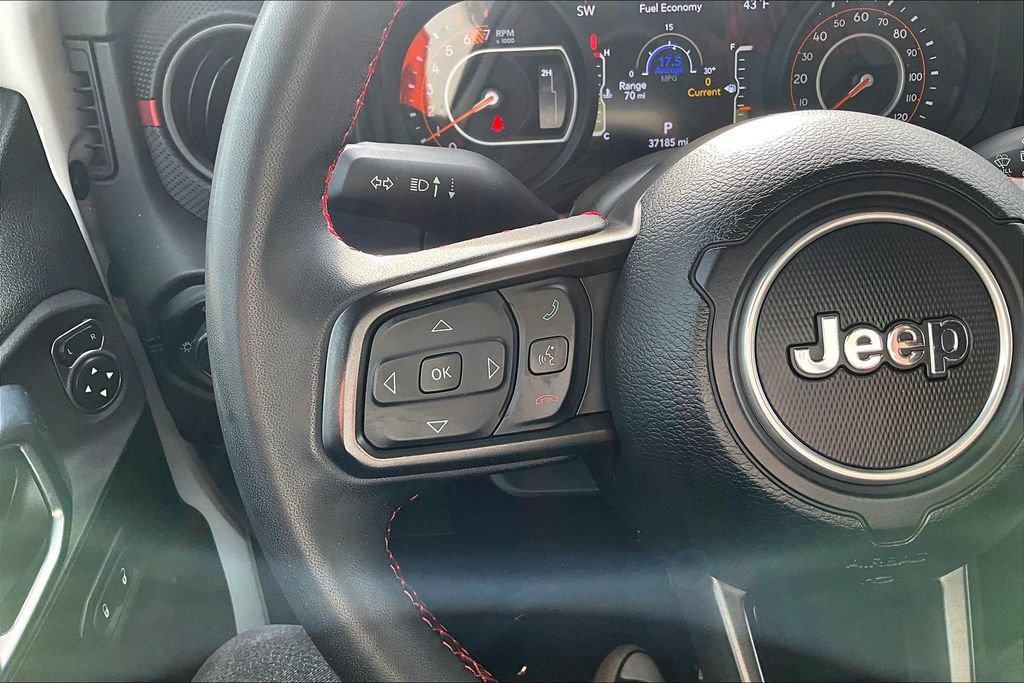Used 2025 Jeep Wrangler Unlimited Rubicon AWD/4WD image 18