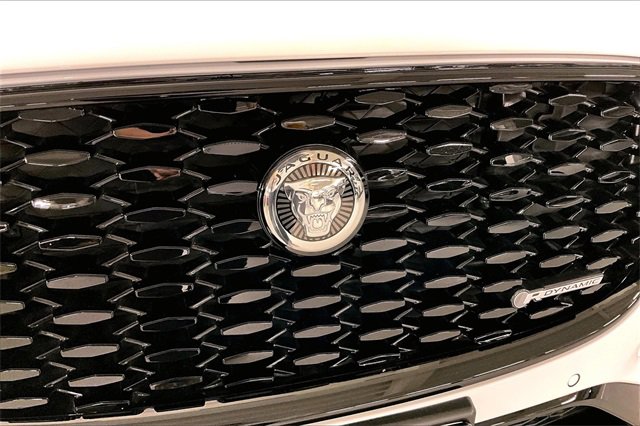Used 2025 Jaguar F-PACE R-Dynamic S image 7
