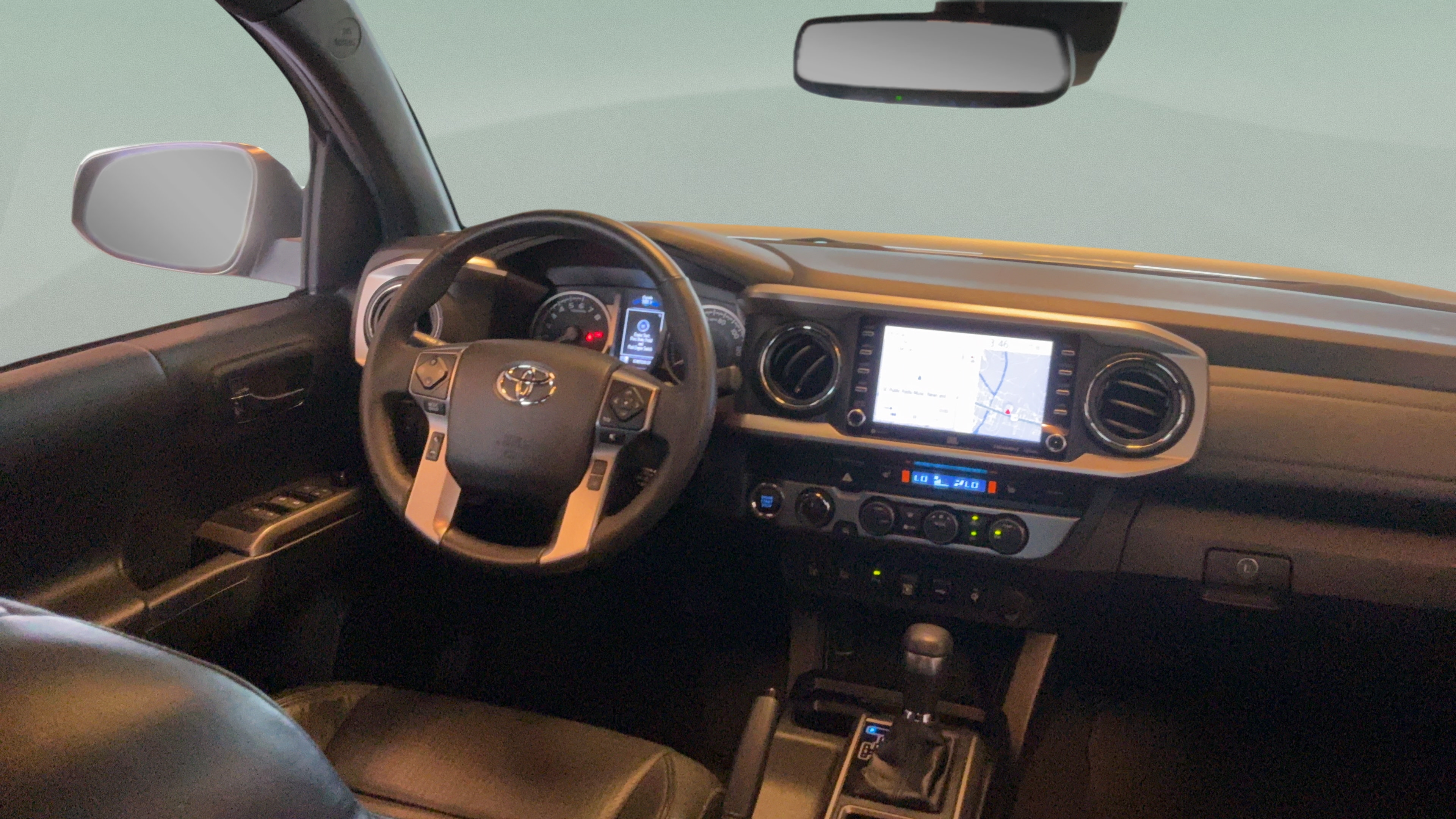 Used 2022 Toyota Tacoma Limited AWD/4WD image 29
