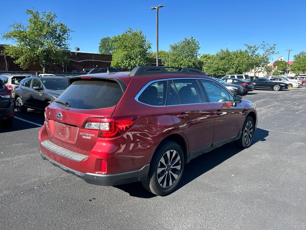 Used 2017 Subaru Outback 2.5i Limited AWD/4WD image 4