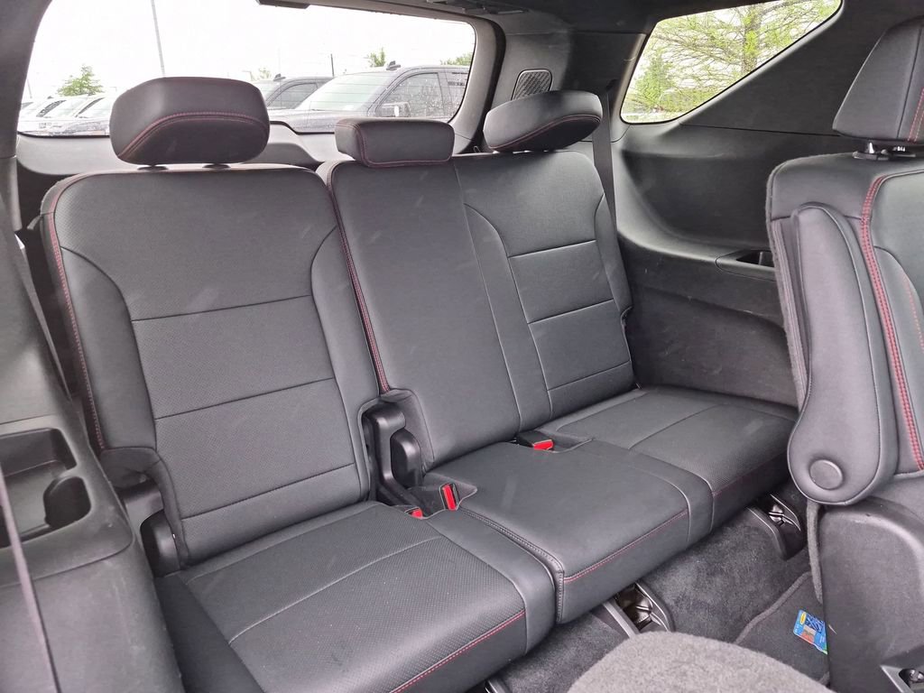 Used 2024 Chevrolet Traverse RS AWD/4WD image 36