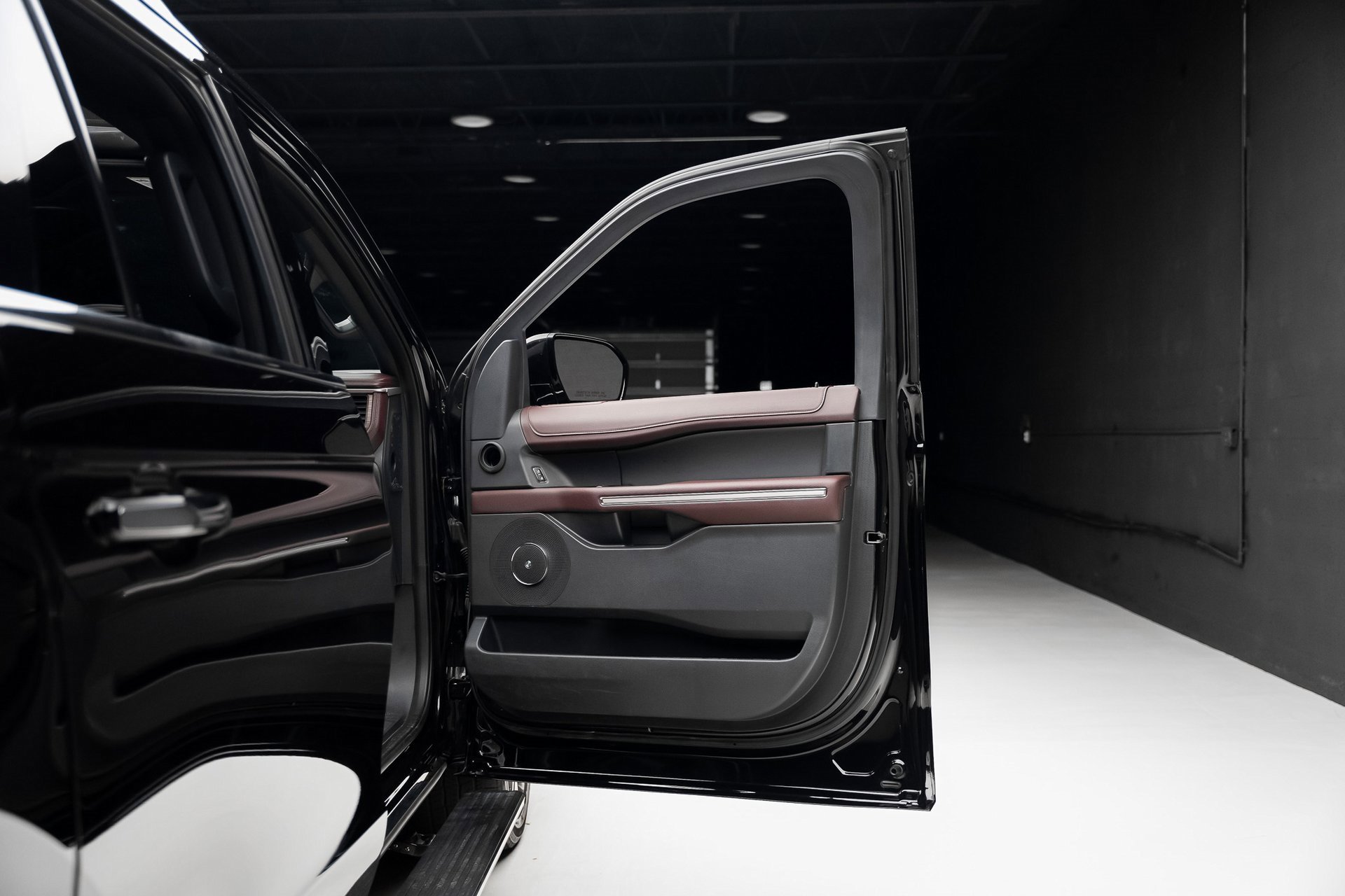 Used 2024 Ford Expedition Max Limited image 55