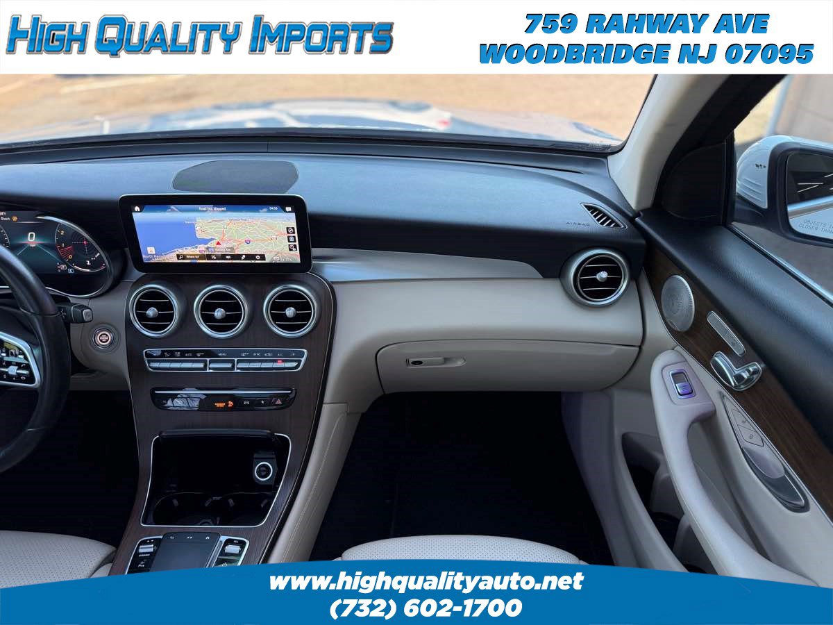Used 2021 Mercedes-Benz GLC 300 4MATIC w/ Multimedia Package image 36