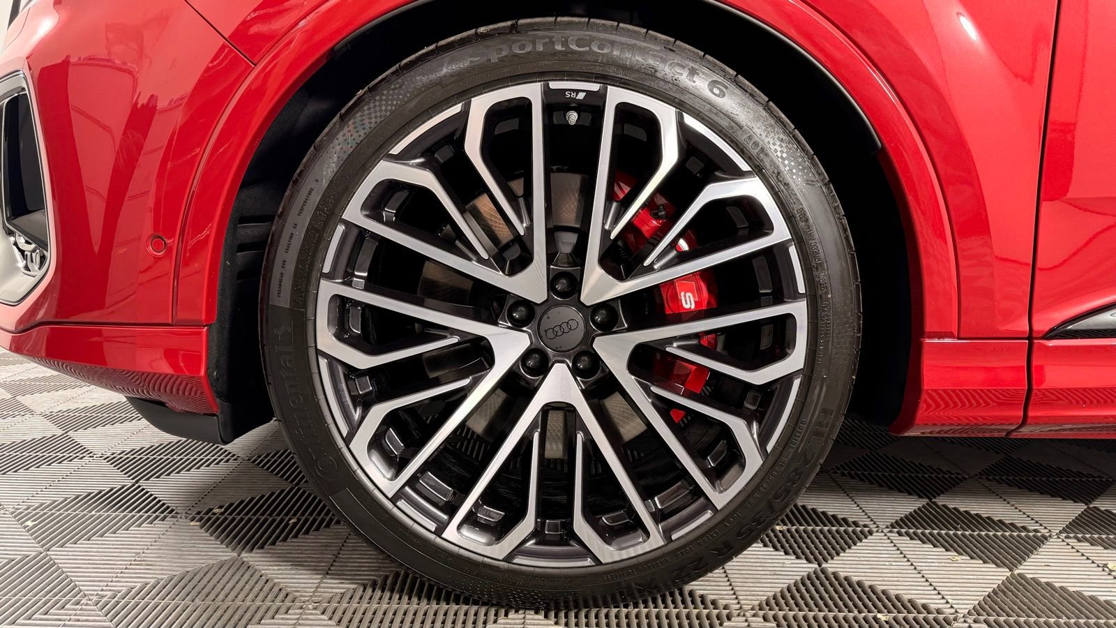 New 2026 Audi SQ7 Prestige image 4