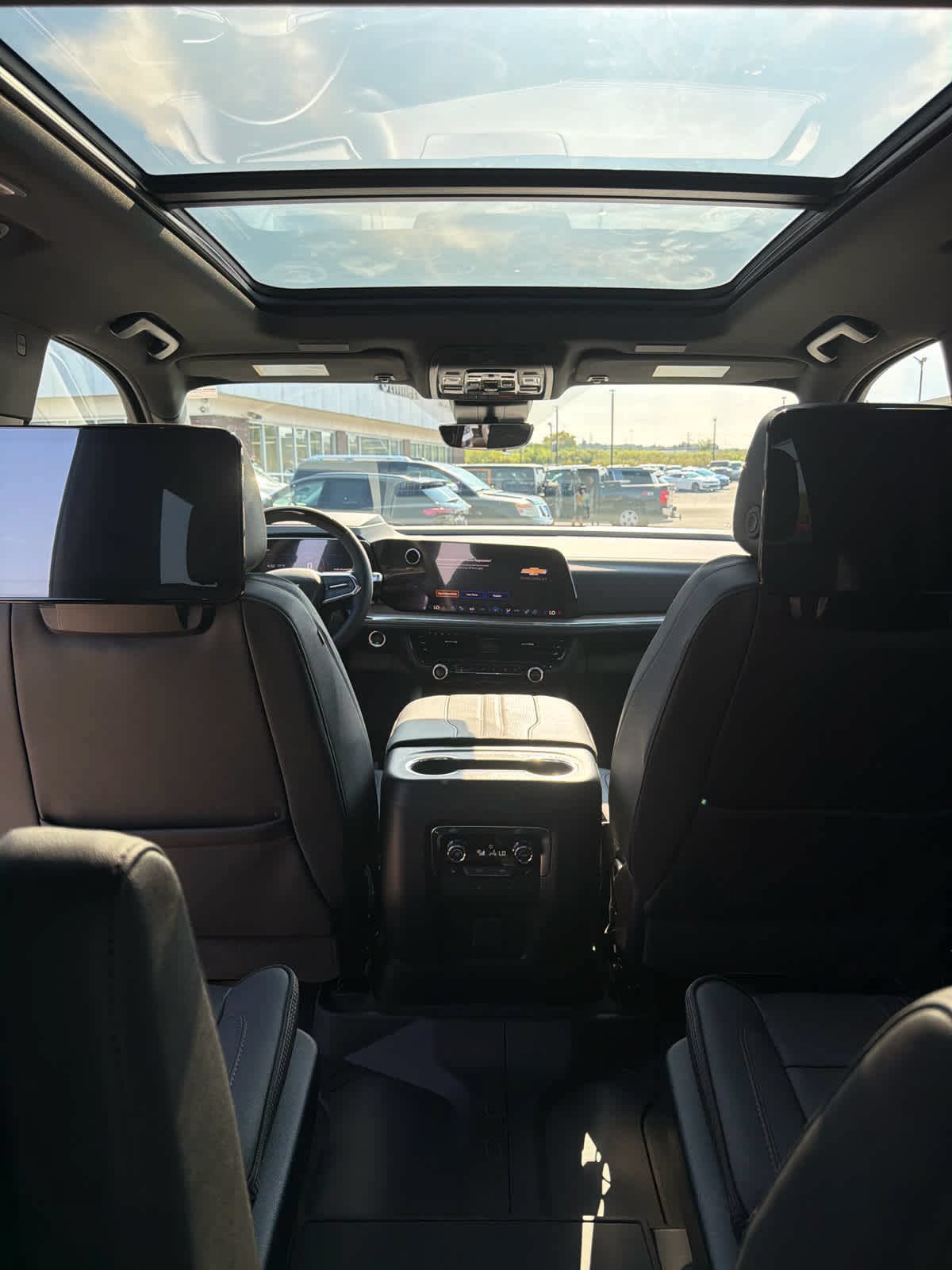 New 2026 Chevrolet Tahoe High Country AWD/4WD image 10