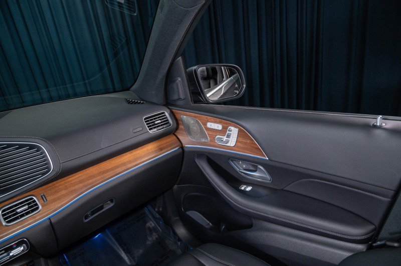 Certified 2025 Mercedes-Benz GLS 450 4MATIC image 26