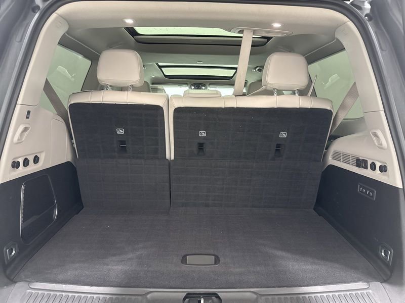 Used 2022 Jeep Wagoneer Series III w/ Premium Group I image 10