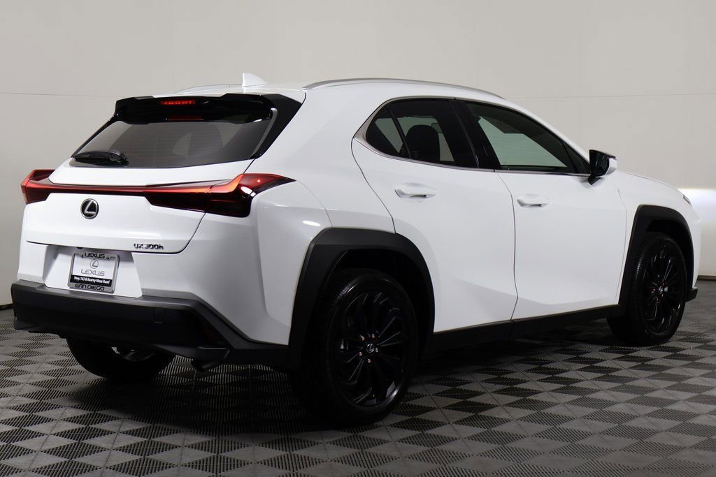 New 2026 Lexus UX 300h FWD image 2