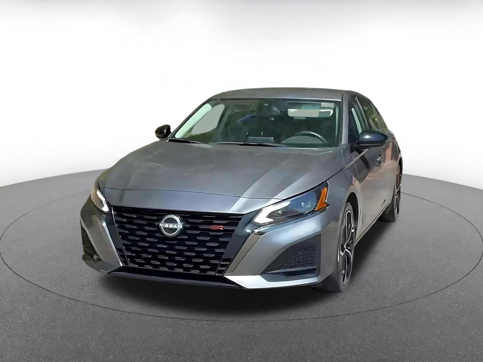 Used 2025 Nissan Altima 2.5 SR FWD image 6