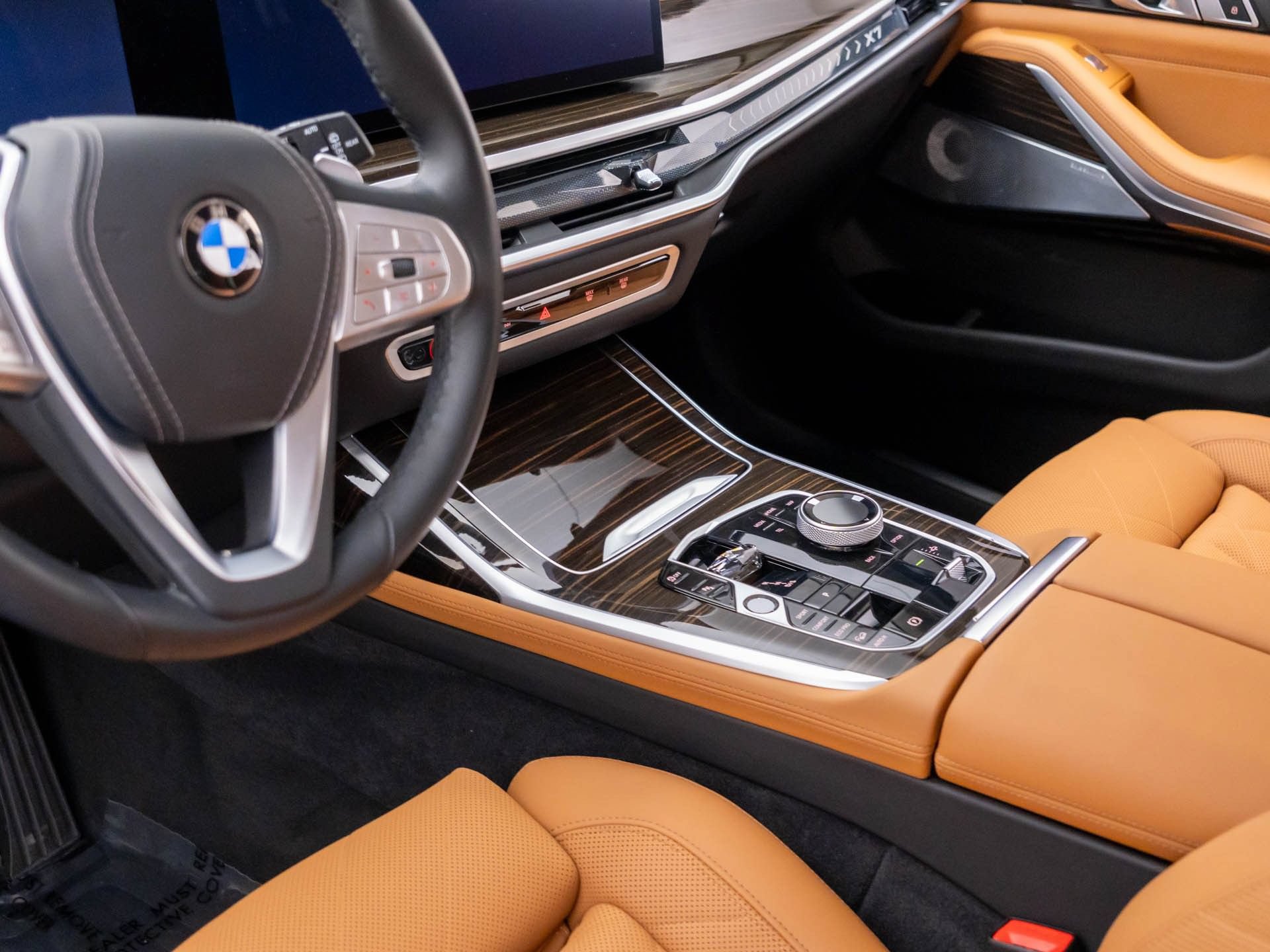 Certified 2025 BMW X7 xDrive40i w/ Premium Package AWD/4WD image 13