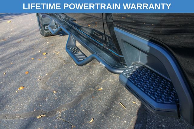 Used 2024 Chevrolet Silverado 2500 LTZ w/ LTZ Convenience Package image 14