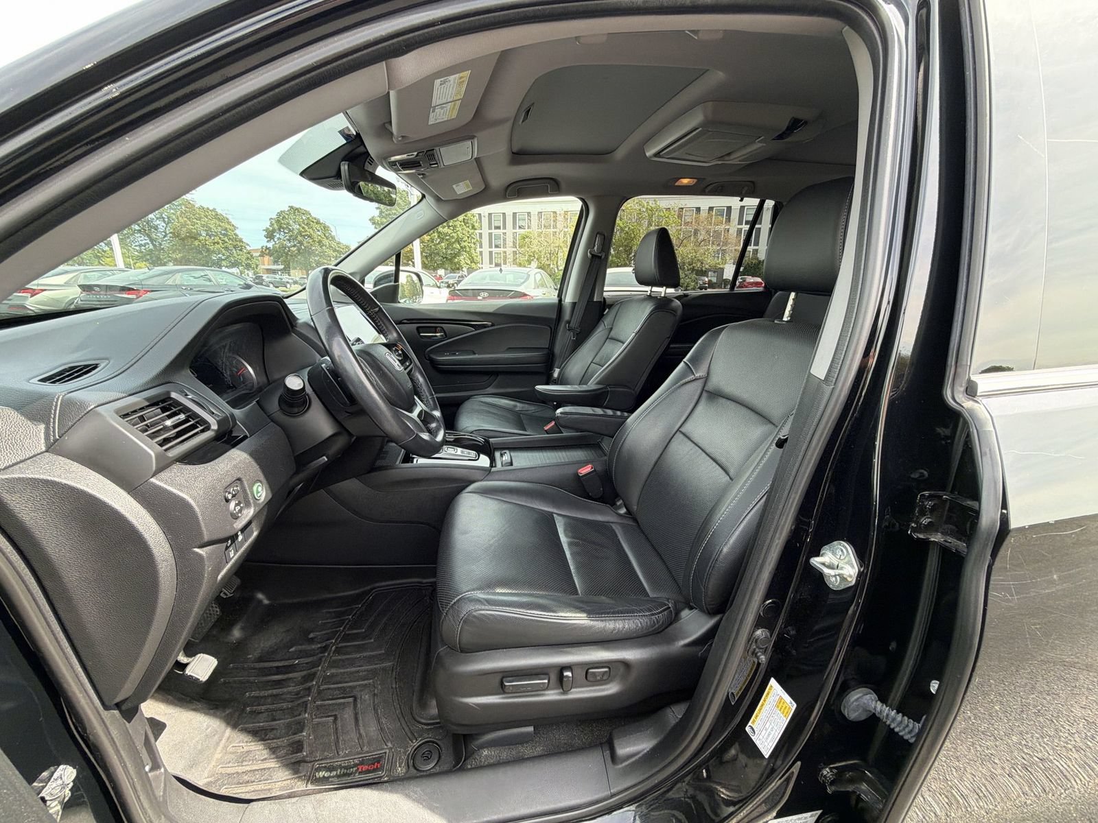 Used 2019 Honda Pilot Elite image 12