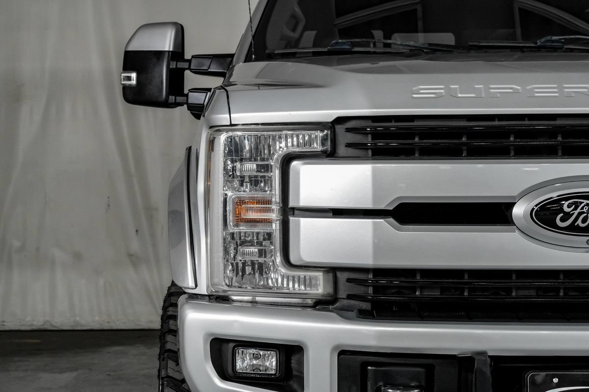 Used 2019 Ford F250 Lariat w/ Lariat Ultimate Package AWD/4WD image 41