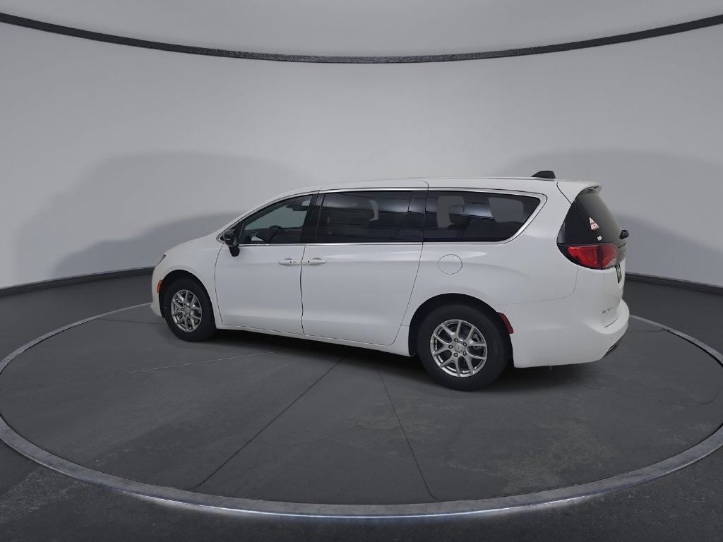 New 2027 Chrysler Pacifica LX FWD image 10