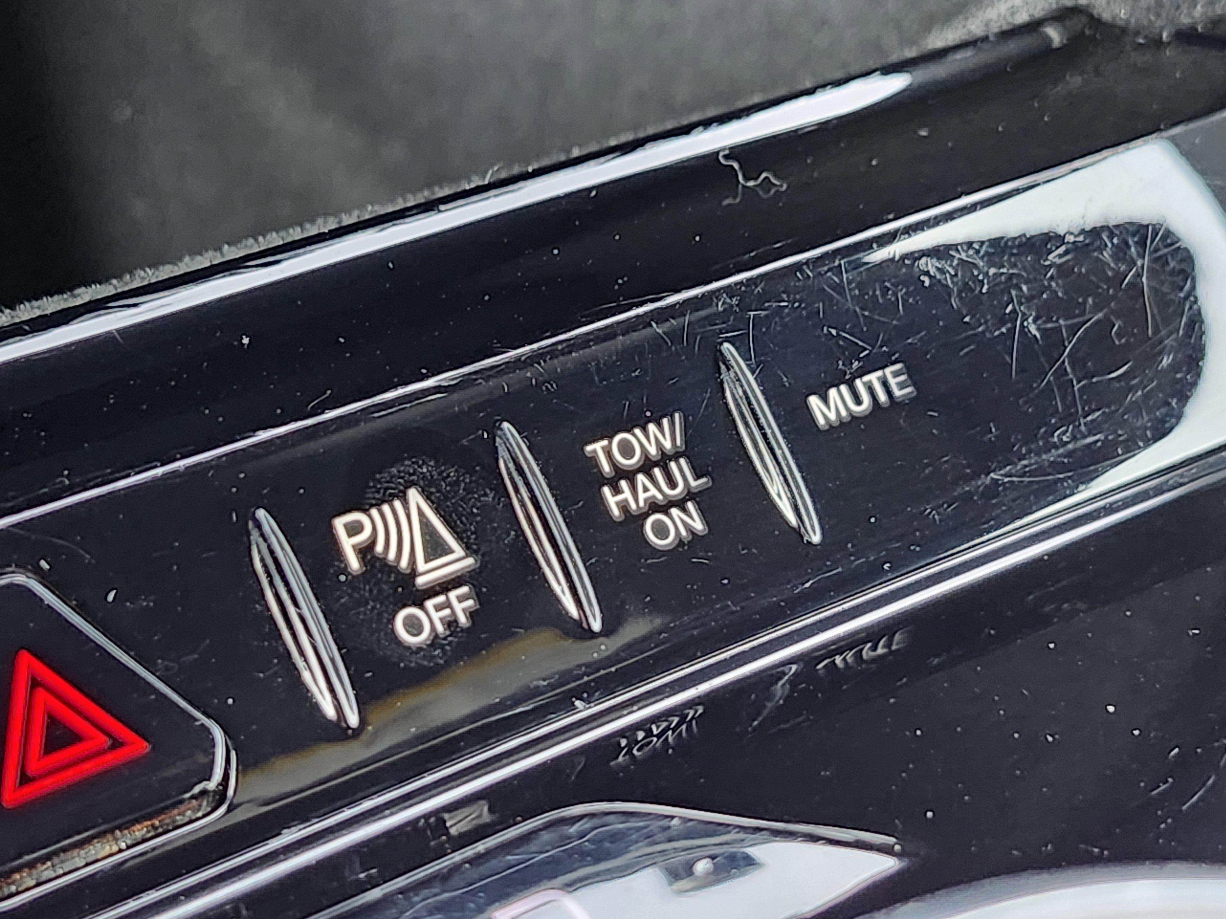 Used 2023 Jeep Wagoneer L Series II image 35