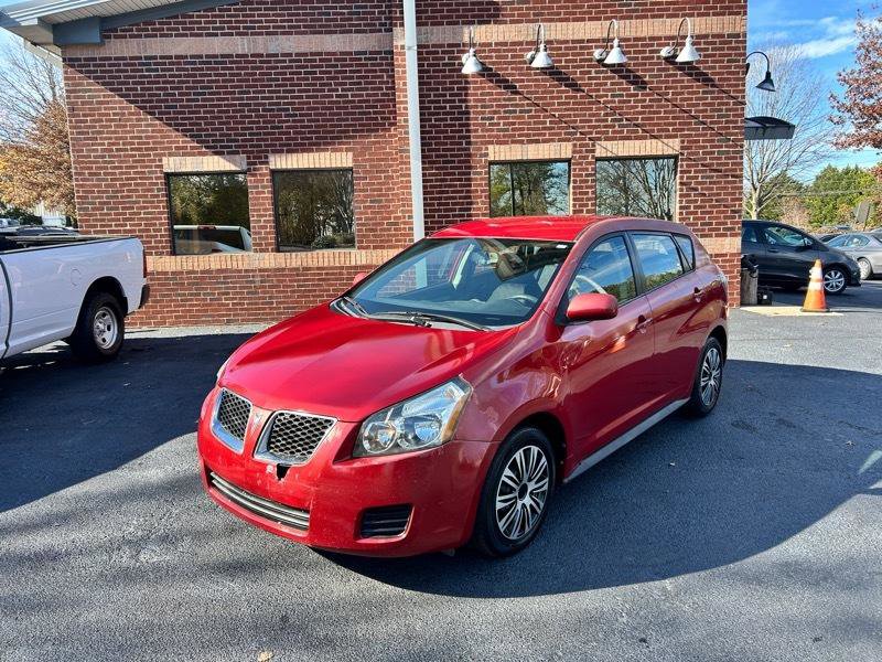 Used 2010 Pontiac Vibe w/ Preferred Package image 3