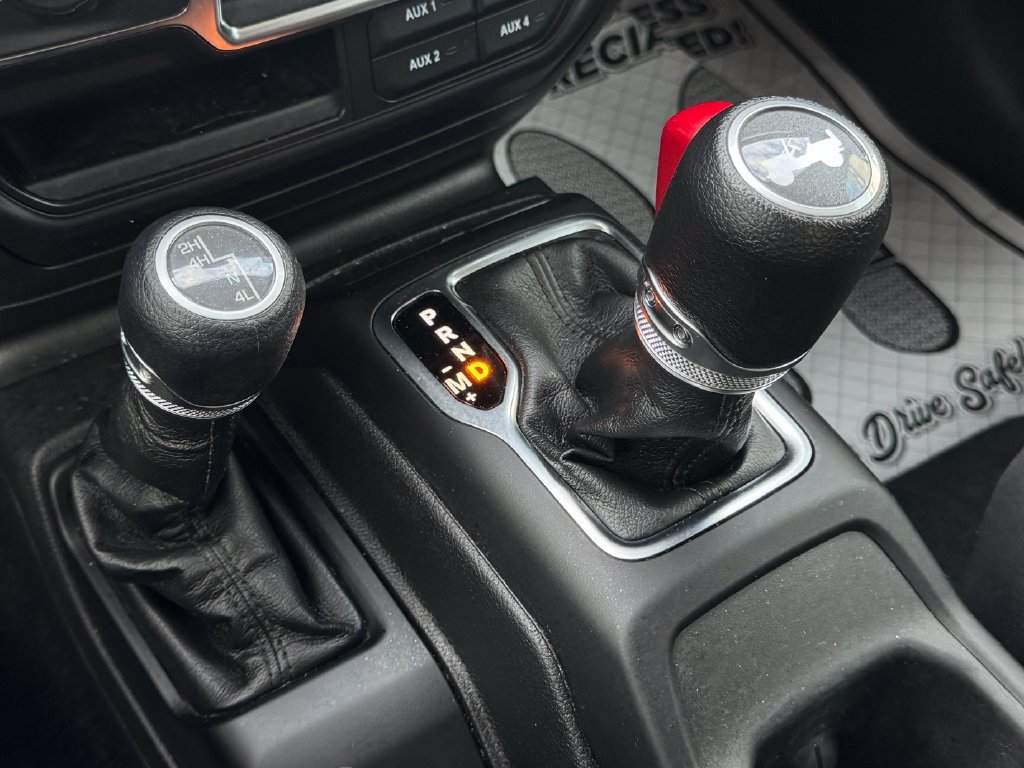Used 2023 Jeep Wrangler Unlimited Sport AWD/4WD image 23