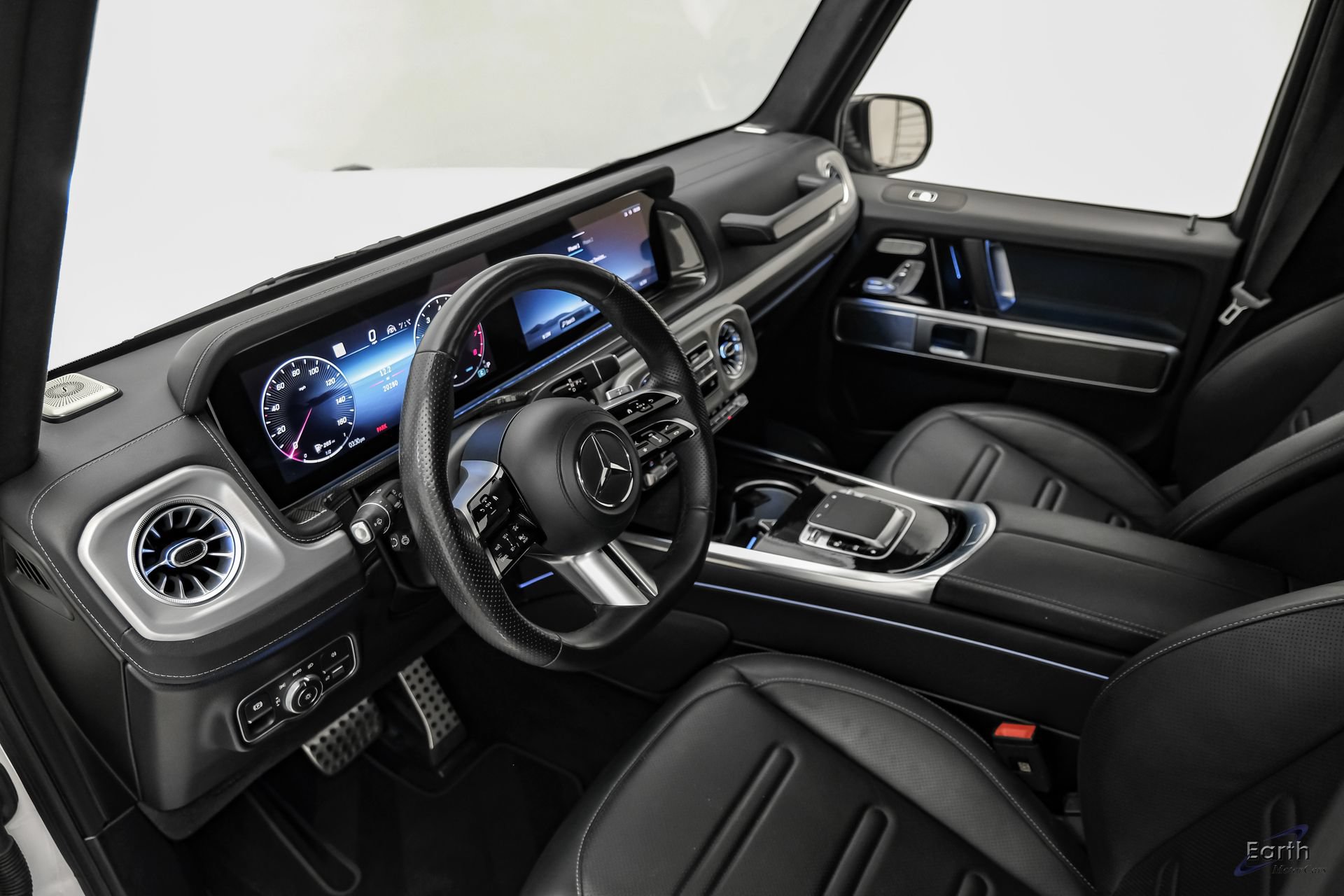 Used 2025 Mercedes-Benz G 550 w/ Exclusive Interior Package image 3