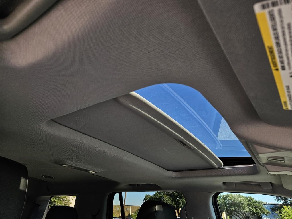 Used 2020 Cadillac Escalade Luxury RWD image 9