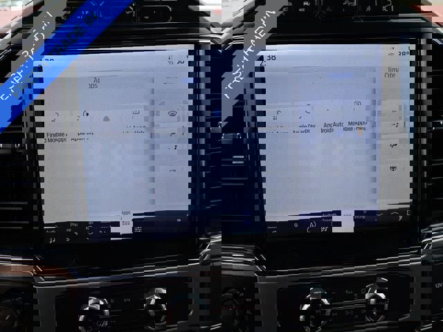 Certified 2022 Ford F250 Platinum w/ FX4 Off-Road Package image 28