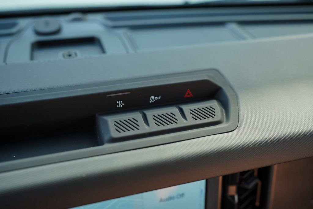 Used 2025 Ford Bronco Big Bend image 31