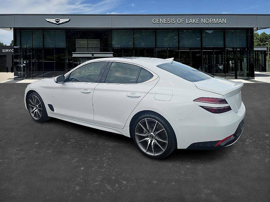 Used 2022 Genesis G70 2.0T w/ Prestige Package image 5