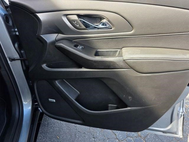 Certified 2023 Chevrolet Traverse Premier w/ Redline Edition image 23