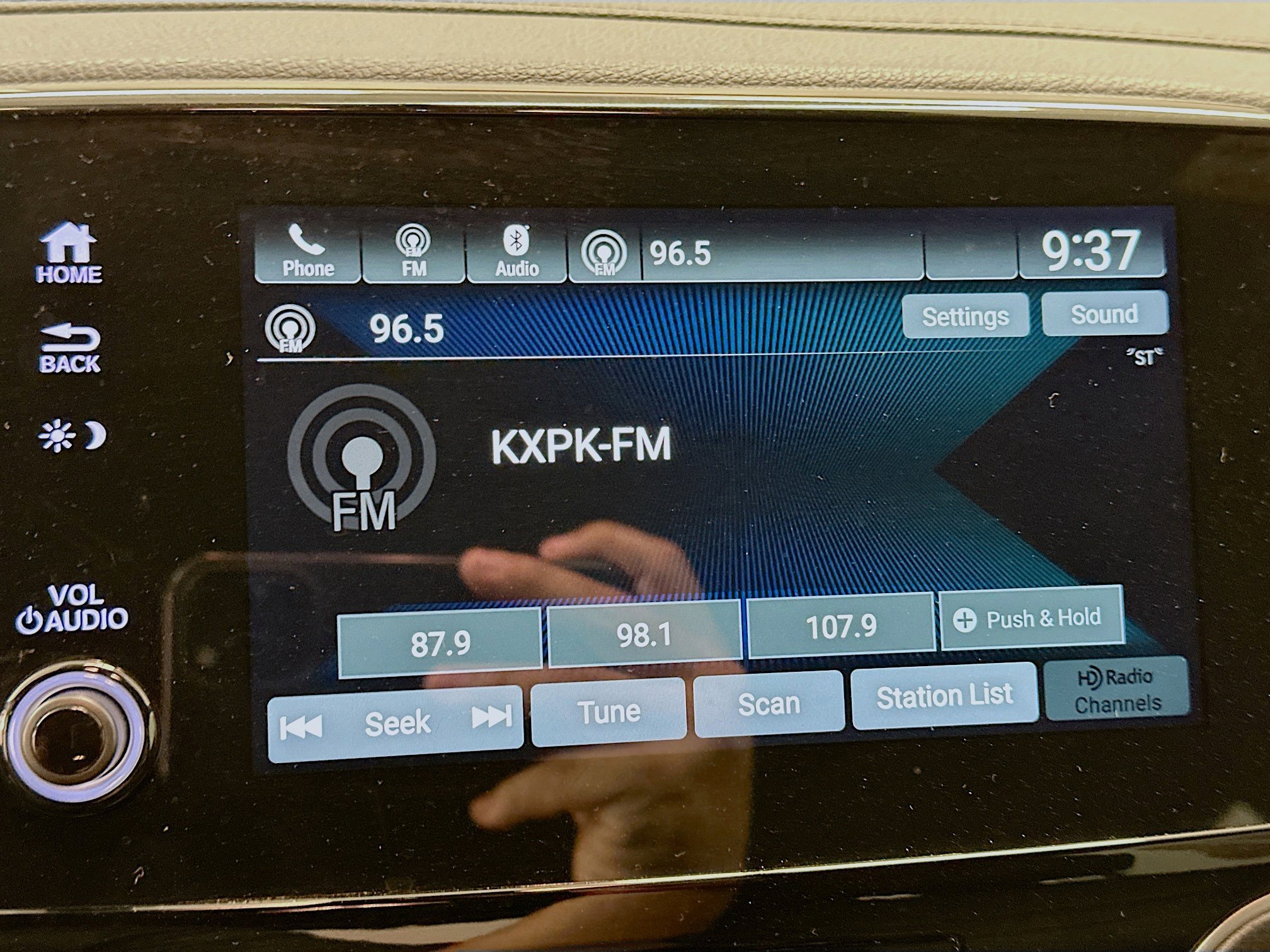 Used 2022 Honda Passport EX-L image 21