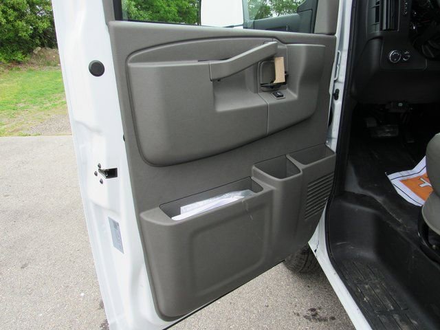 New 2025 GMC Savana 3500 w/ Power Convenience Package image 9